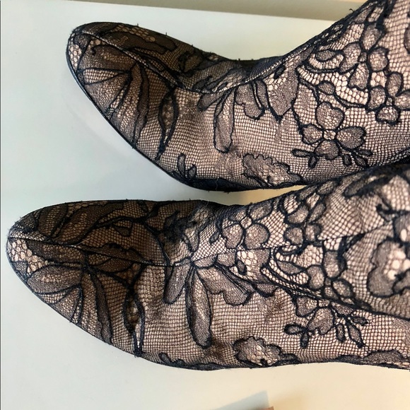 Azzedine Alaia Lace Boots - Picture 7 of 8